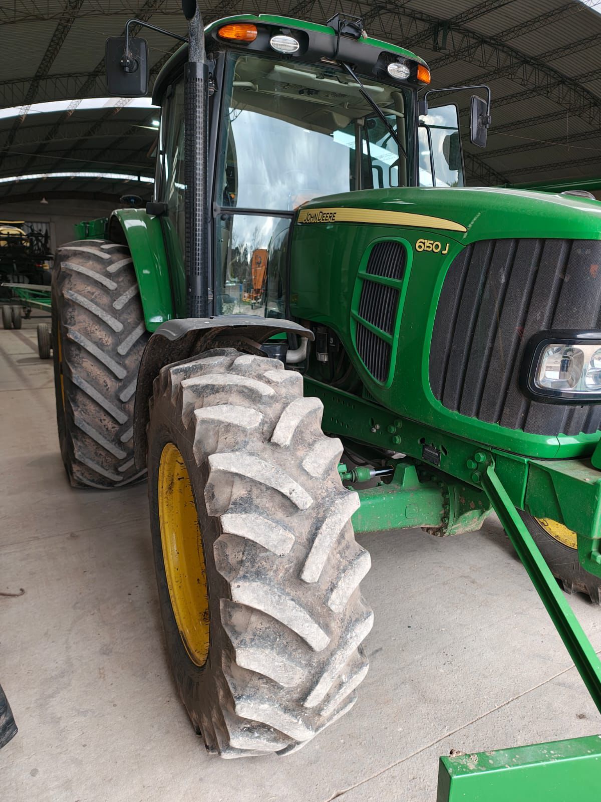 JOHN DEERE 6150J 2022