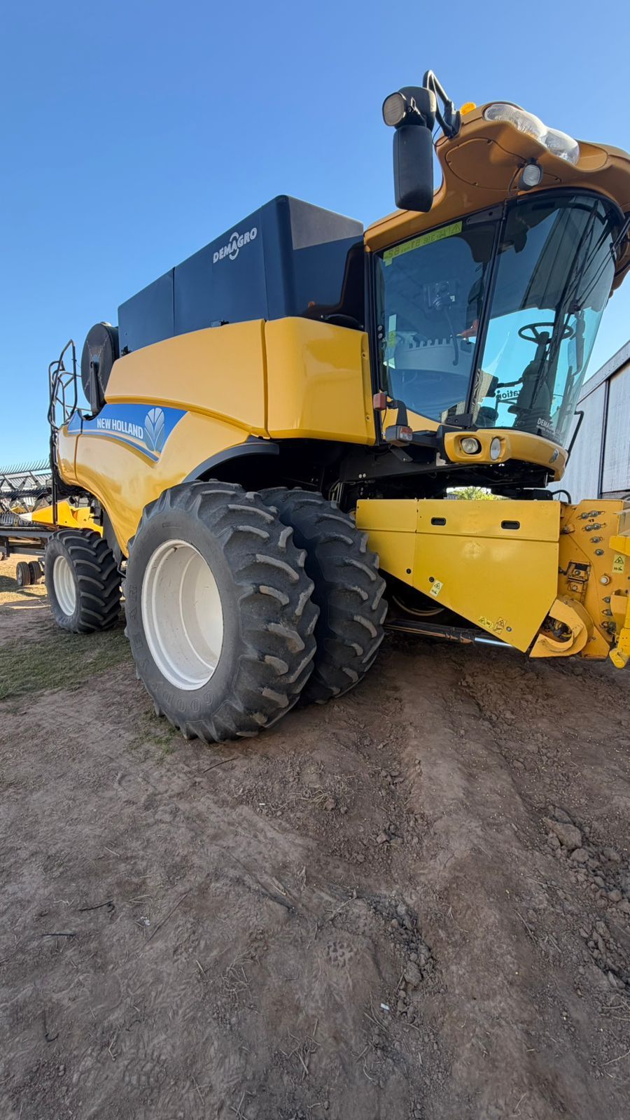 NEW HOLLAND CR9060 2016