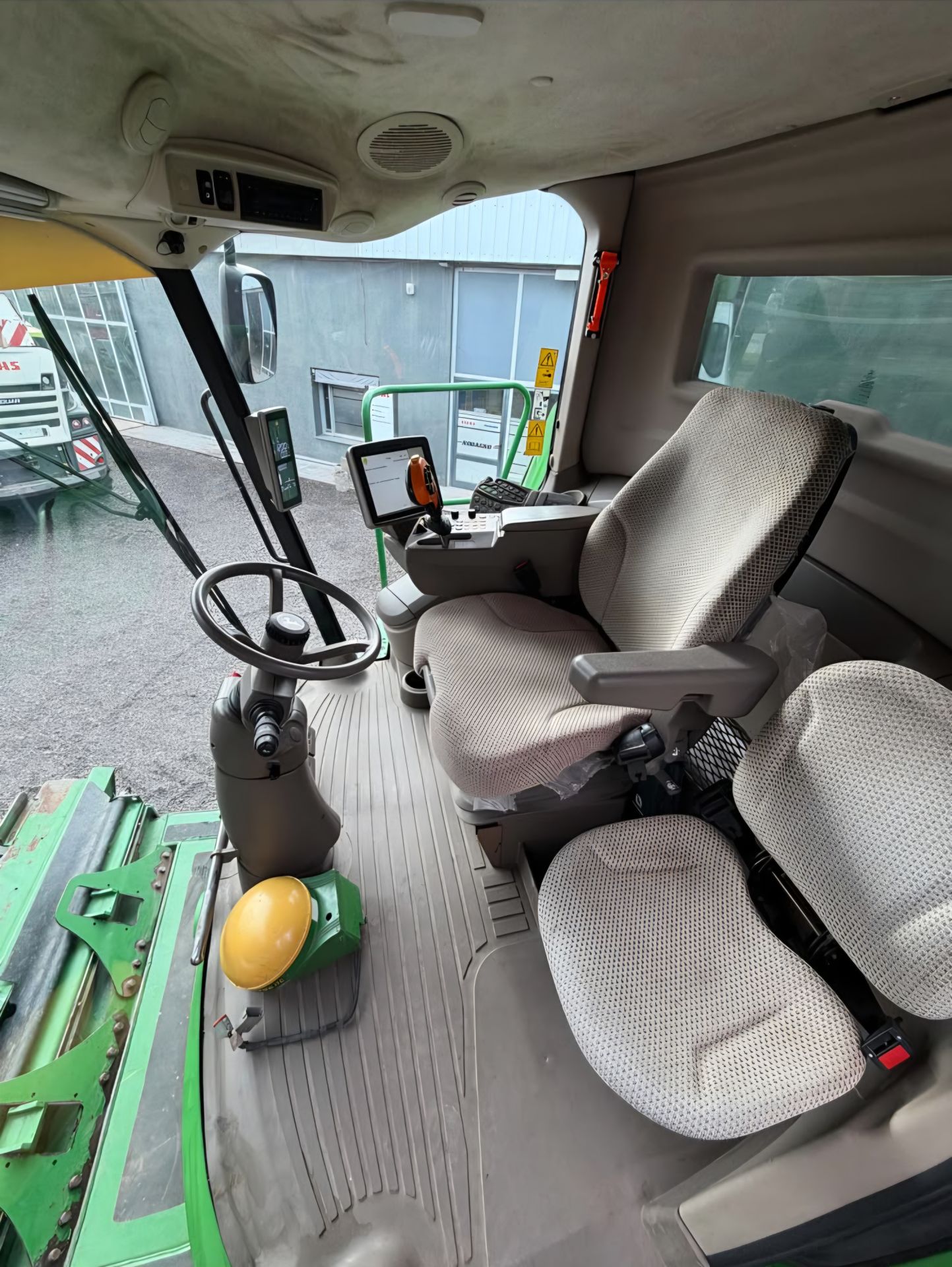 VARIOS JOHN DEERE S680