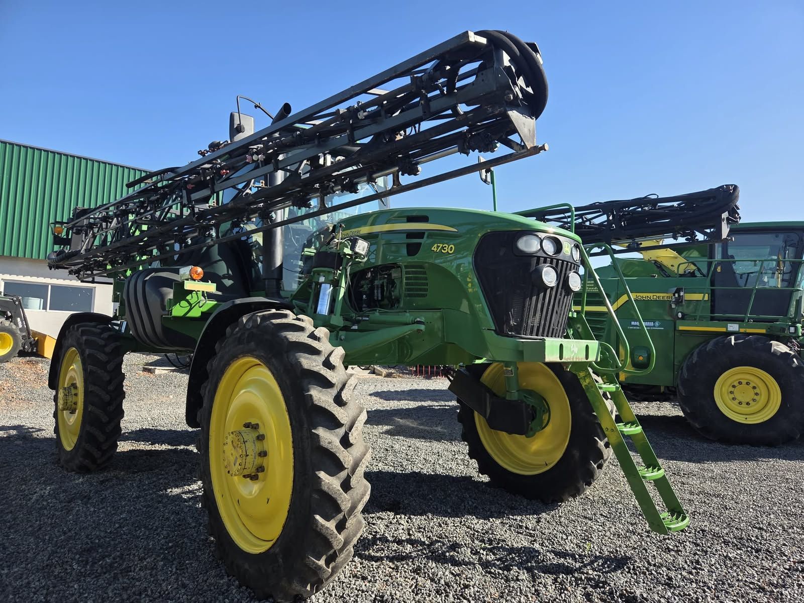 PULVERIZADORA JOHN DEERE R4730